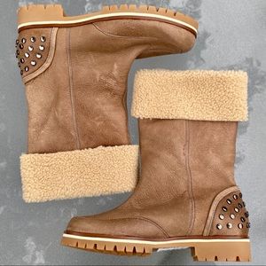 🆕 Fuzzy Shearling Studded Nude Boots 11 Flats